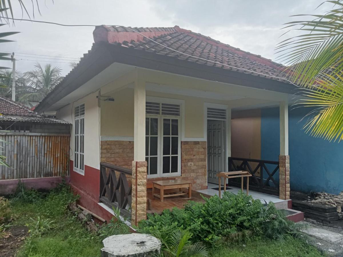 Homestay Lucu 2 Gili Trawangan Esterno foto