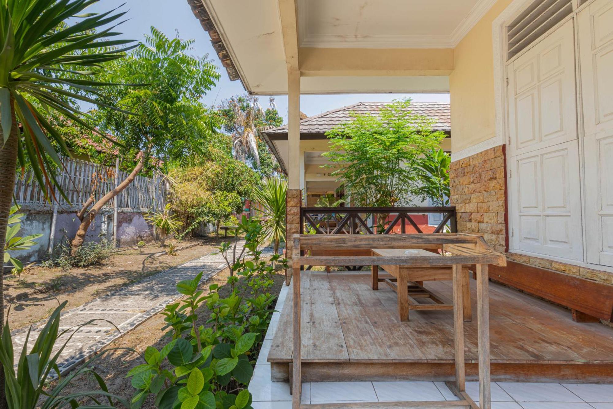 Homestay Lucu 2 Gili Trawangan Esterno foto